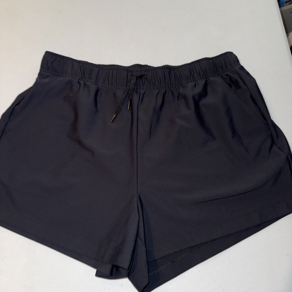 Women's Old Navy Active Powersoft Go-Dry High-Rise Size Large Shorts Black